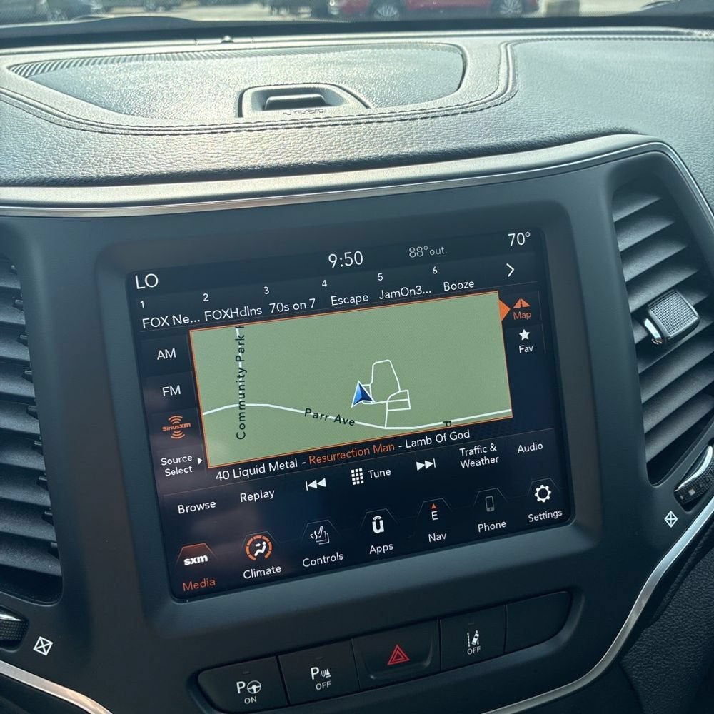 2023 Jeep Cherokee Altitude Lux