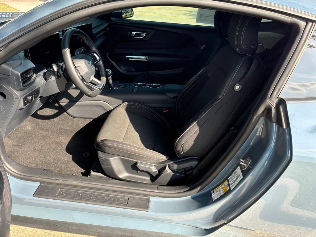 2025 Ford Mustang EcoBoost