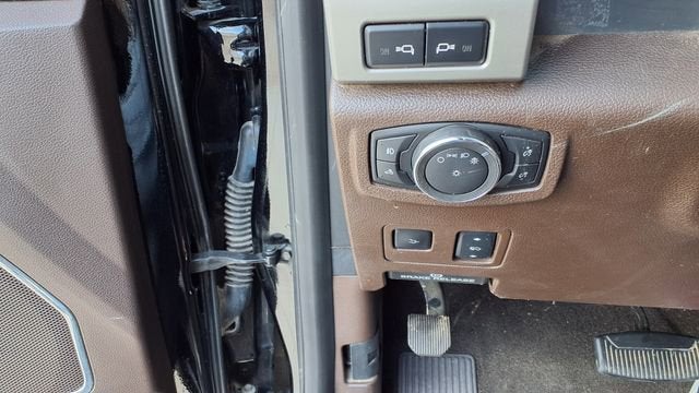 2017 Ford Super Duty F-250 SRW Lariat