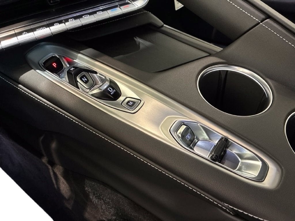 2027 Chevrolet Corvette Stingray 2LT