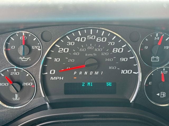 2025 Chevrolet Express Passenger 2500 1LS
