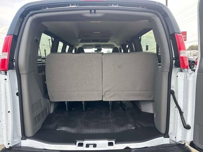 2025 Chevrolet Express Passenger 2500 1LS