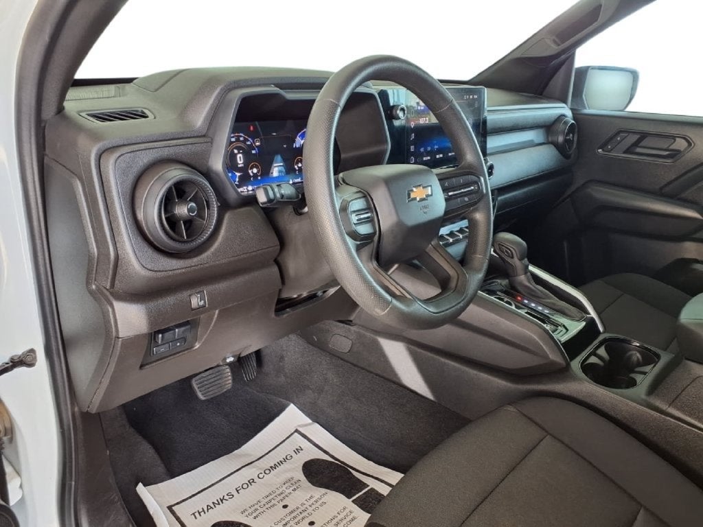 2025 Chevrolet Colorado WT/LT