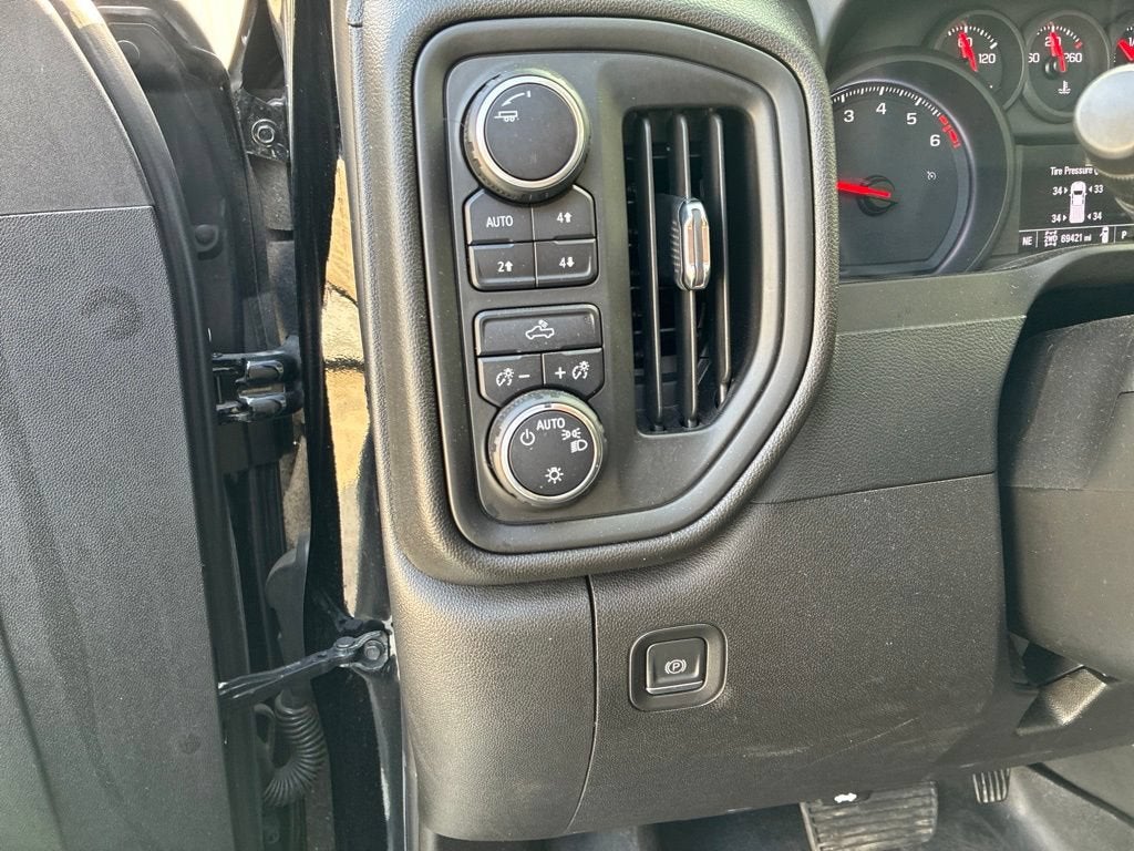 2022 Chevrolet Silverado 1500 LTD Custom Trail Boss