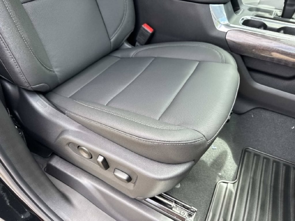 2026 Chevrolet Silverado 1500 LTZ - Photo 14