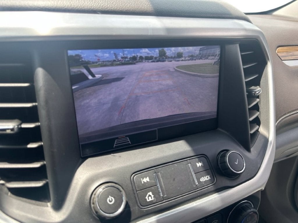 2022 GMC Acadia SLE