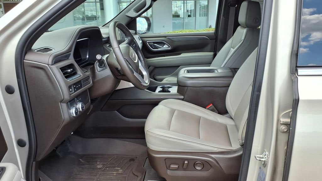 2023 GMC Yukon SLT