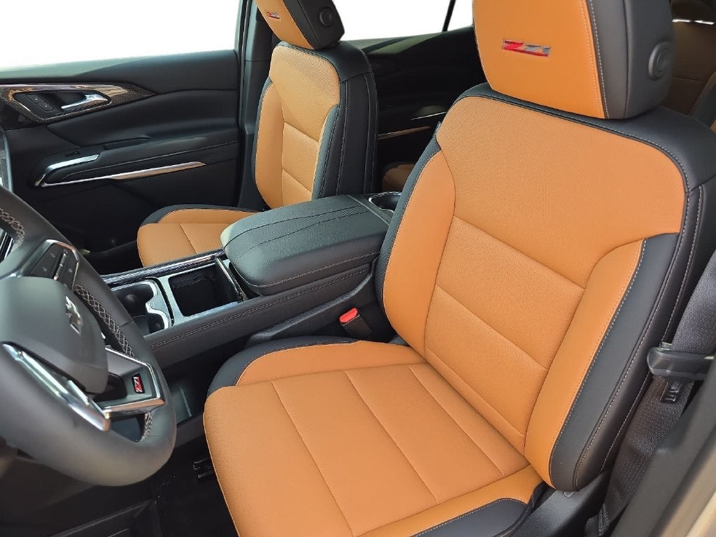 2027 Chevrolet Traverse Z71 - Photo 13