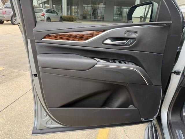 2024 Cadillac Escalade ESV Luxury