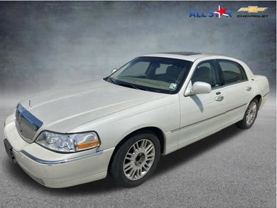2006 Lincoln Town Car Signature Limited