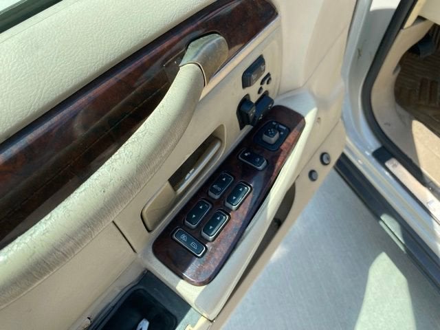 2006 Lincoln Town Car Signature Limited