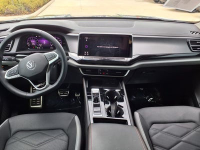 2024 Volkswagen Atlas 2.0T Peak Edition SE w/Technology
