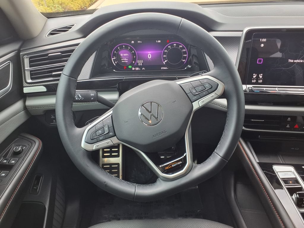 2024 Volkswagen Atlas 2.0T Peak Edition SE w/Technology