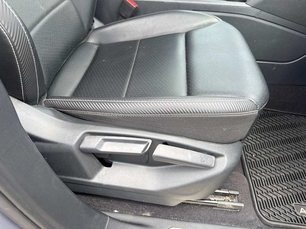 2021 Volkswagen Atlas Cross Sport 2.0T SE w/Technology