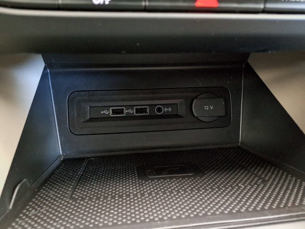 2021 Volkswagen Atlas 3.6L V6 SE w/Technology R-Line