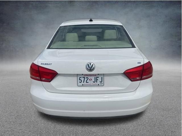 2013 Volkswagen Passat SE