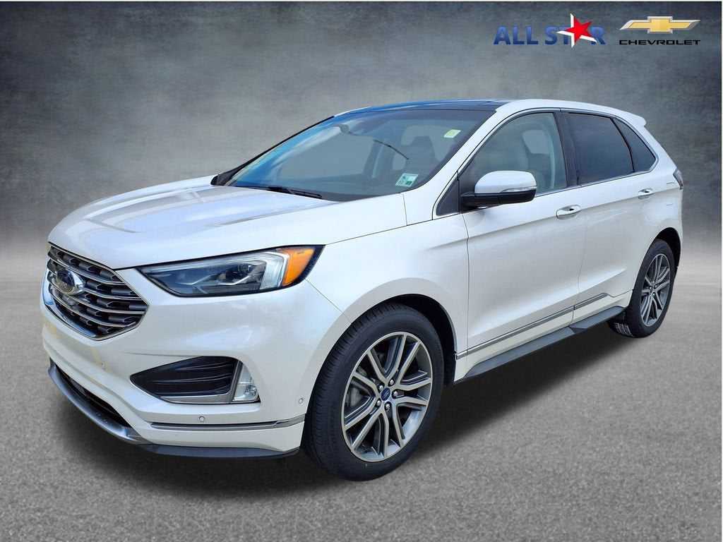 2019 Ford Edge Titanium's photo