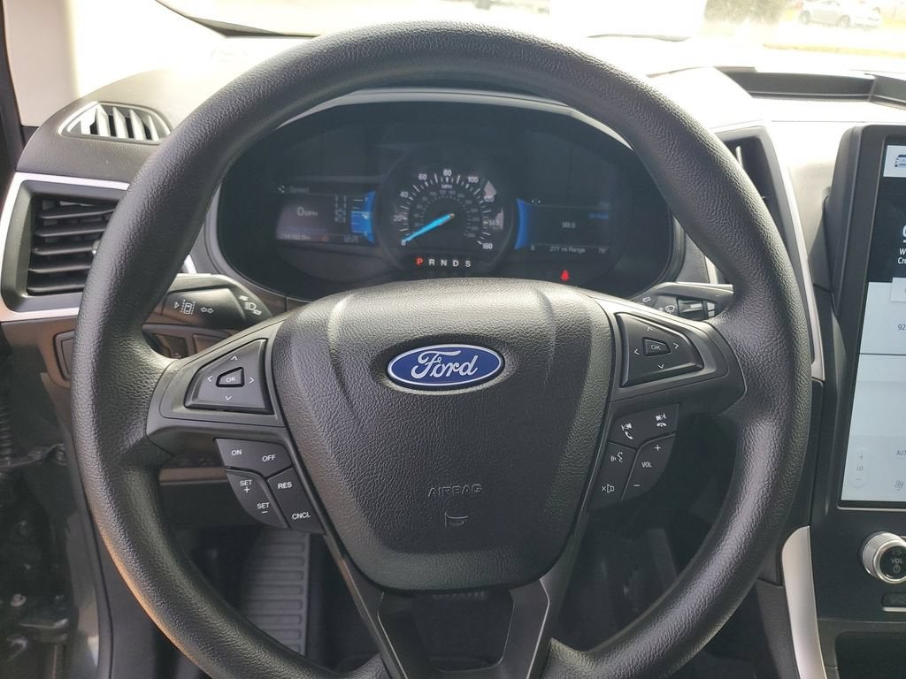 2023 Ford Edge SE