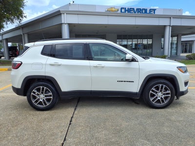 2019 Jeep Compass Latitude w/Sun/Wheel Pkg