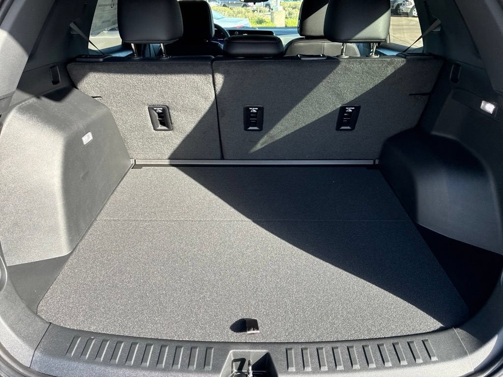 2027 Chevrolet Equinox RS - Photo 8