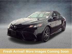 2024 Toyota Camry Hybrid SE