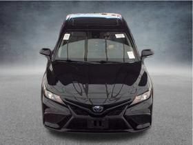 2024 Toyota Camry Hybrid SE