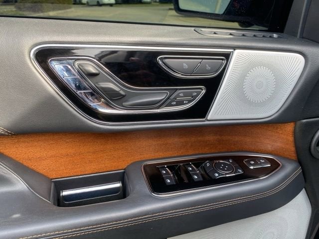 2023 Lincoln Navigator Black Label