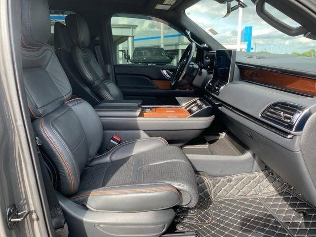 2023 Lincoln Navigator Black Label