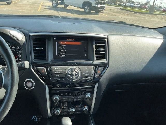 2020 Nissan Pathfinder SV