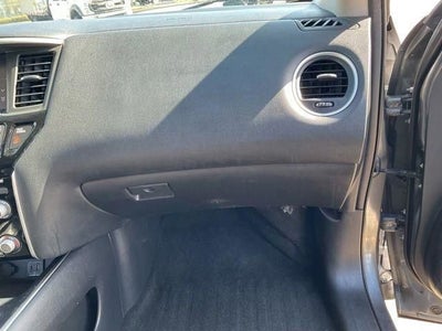 2020 Nissan Pathfinder SV