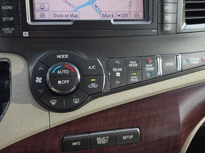2011 Toyota Sienna XLE AAS
