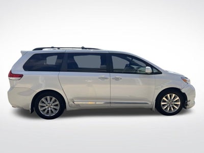 2011 Toyota Sienna XLE AAS