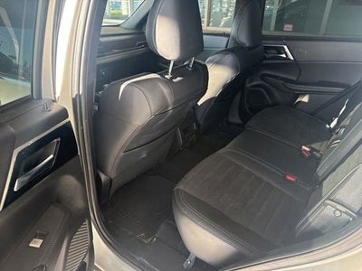 2022 Mitsubishi Outlander SE