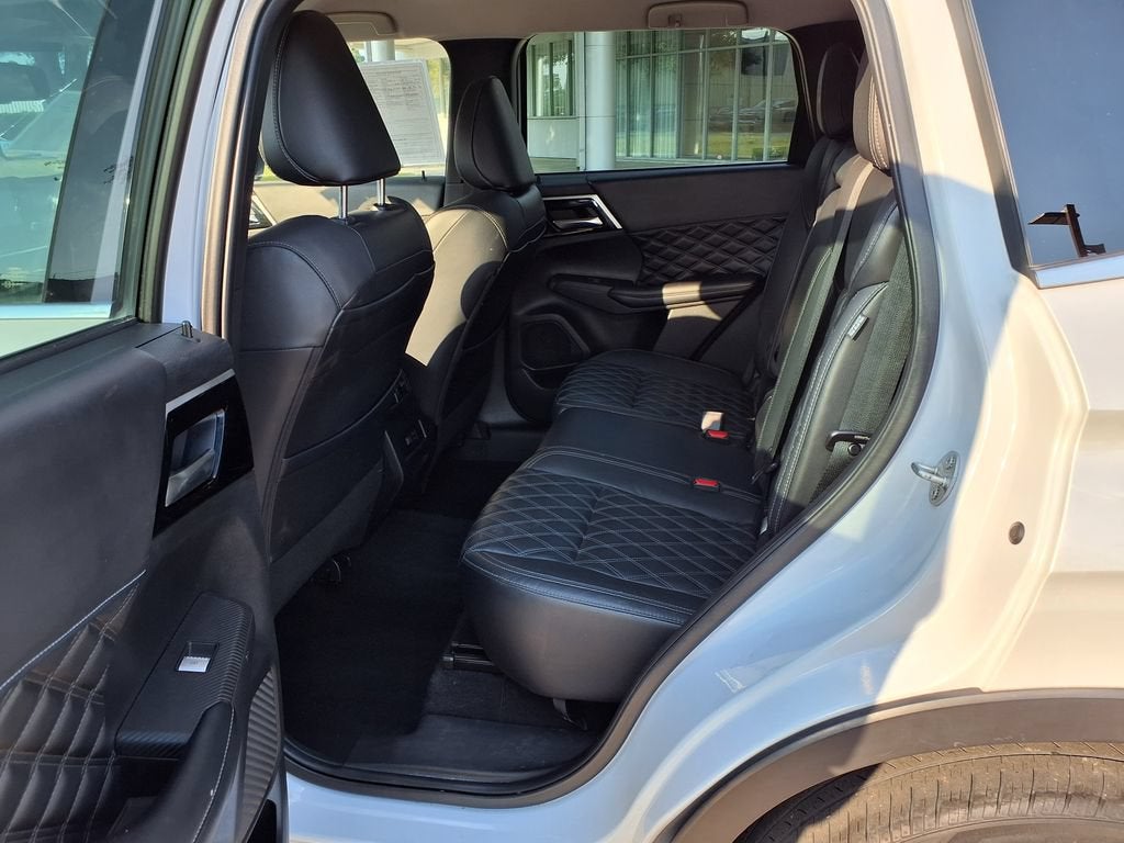 2022 Mitsubishi Outlander SEL
