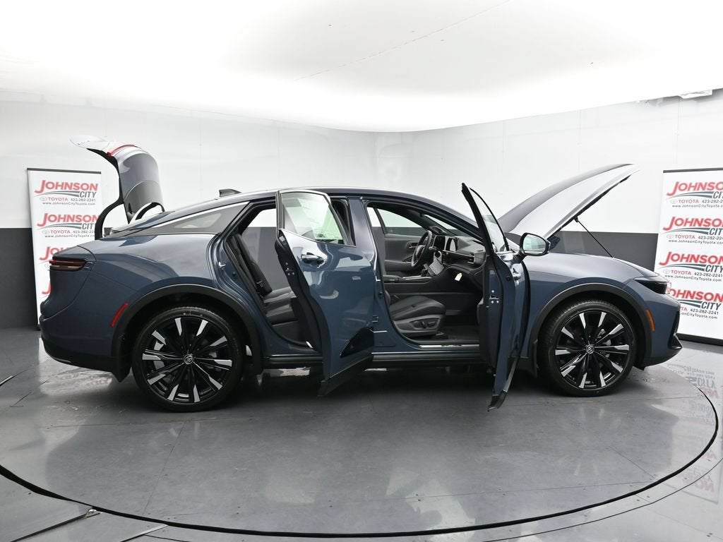 2026 Toyota Crown Platinum