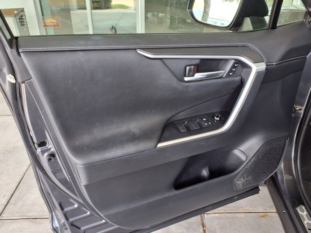 2020 Toyota RAV4 Limited