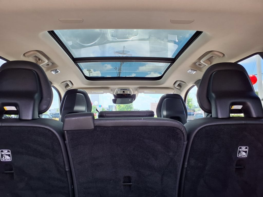 2021 Volvo XC90 Momentum
