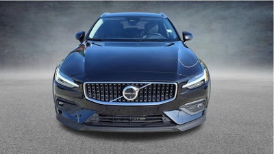 2025 Volvo V60 Cross Country Plus