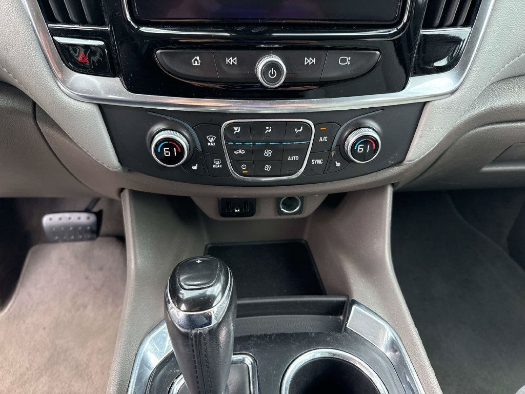 2019 Chevrolet Traverse LT Cloth w/1LT