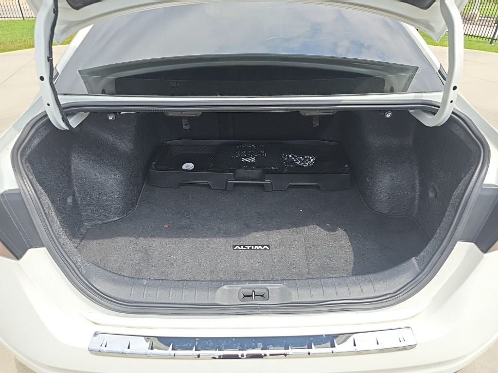 2023 Nissan Altima 2.0 SR