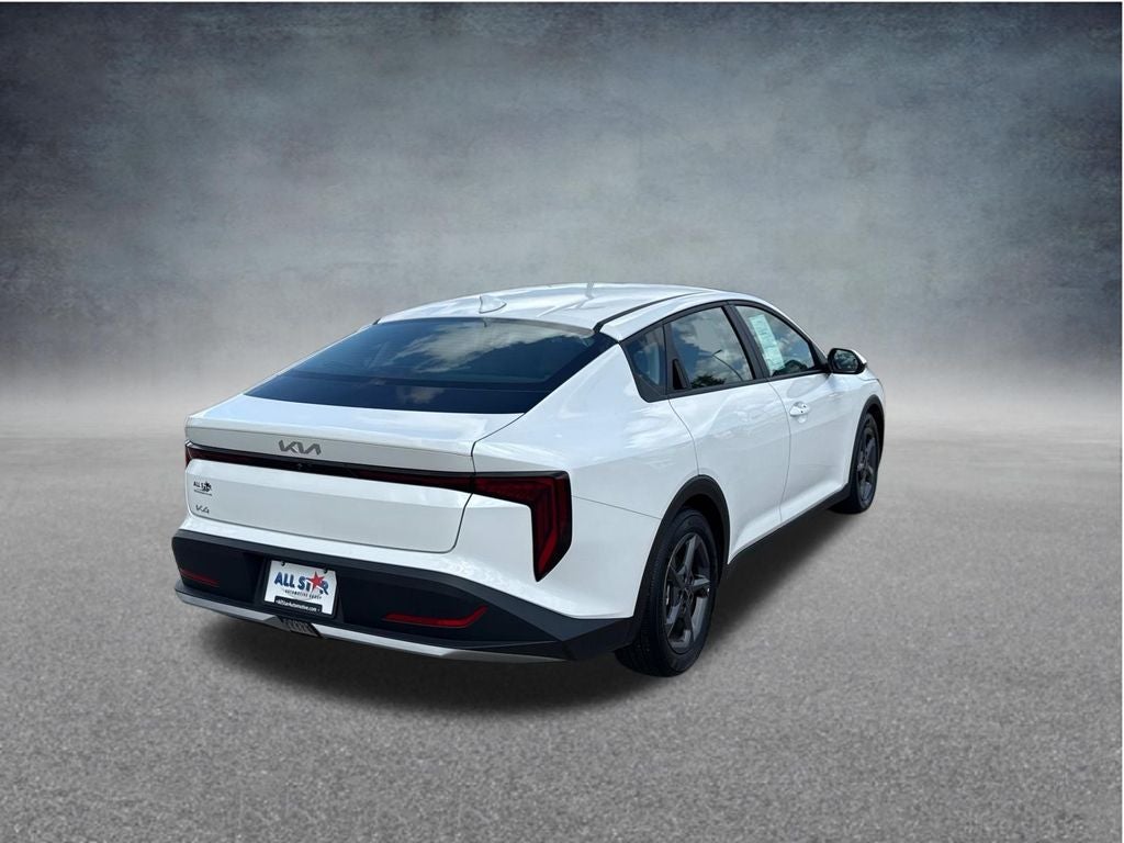2025 Kia K4 LXS
