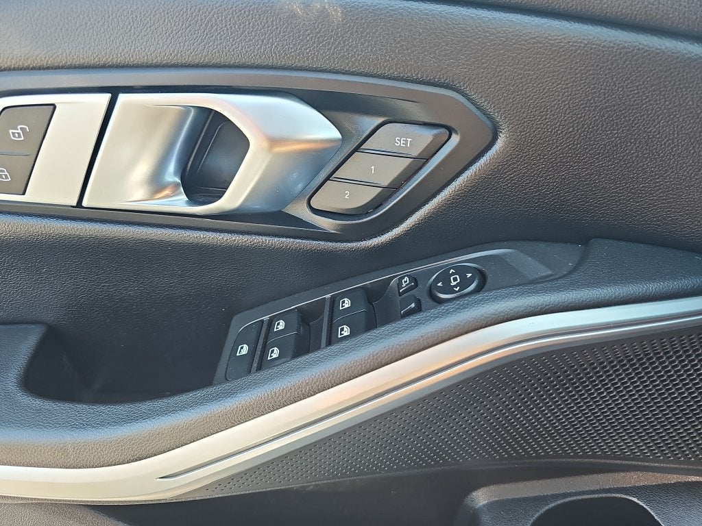 2023 BMW 3 Series 330i