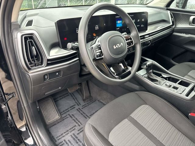 2025 Kia Sorento LX