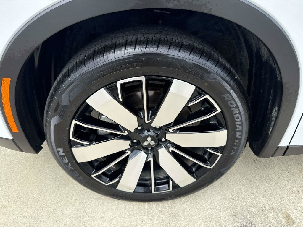 2026 Mitsubishi Outlander SE
