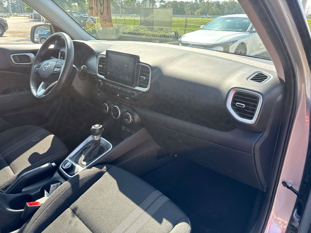 2025 Hyundai Venue SEL