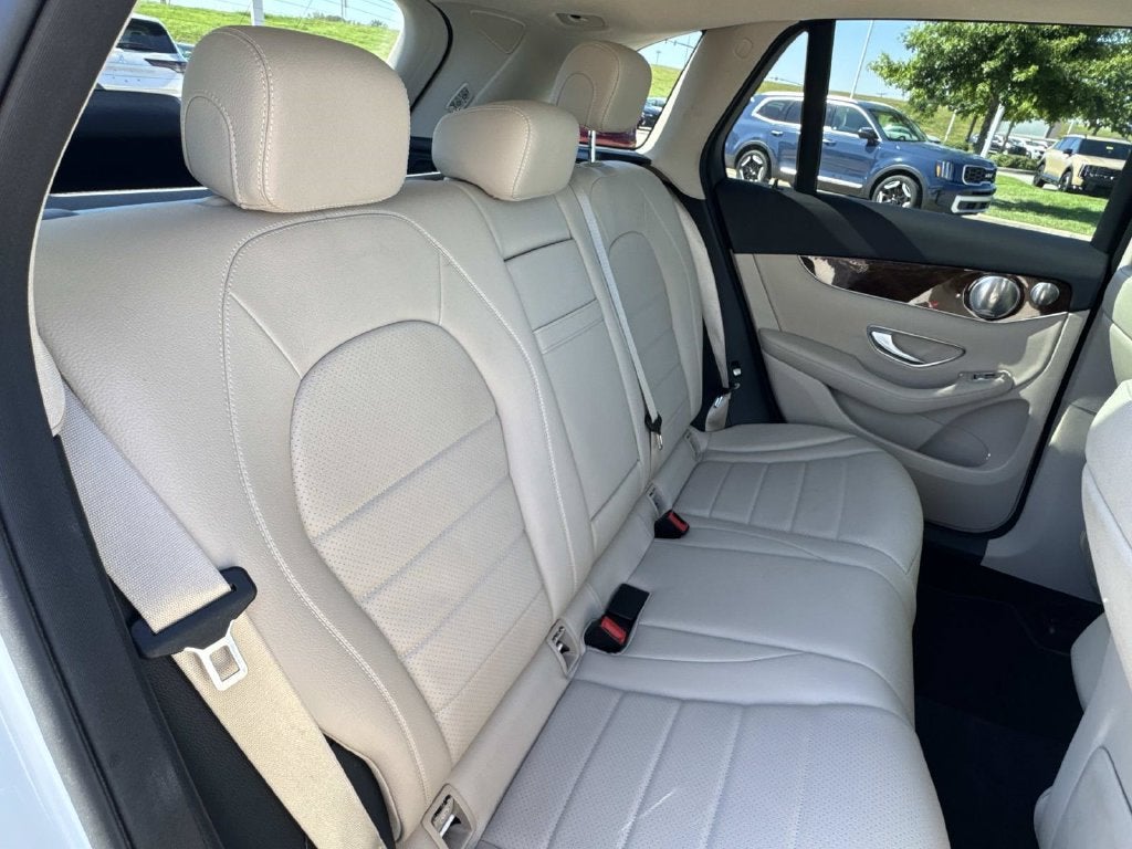 2017 Mercedes-Benz GLC GLC 300