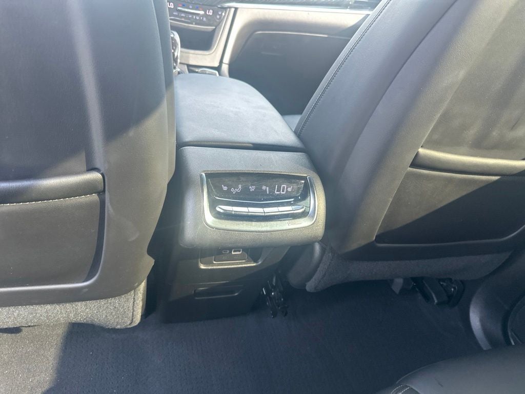 2022 Cadillac XT6 Premium Luxury