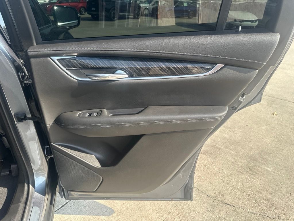 2022 Cadillac XT6 Premium Luxury