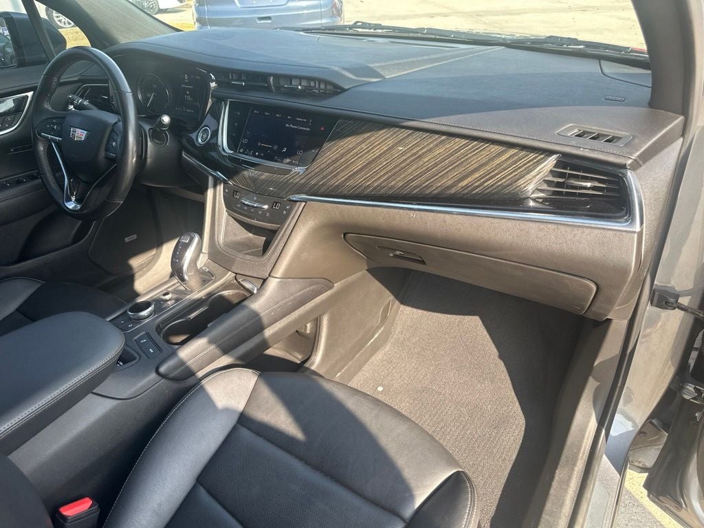 2022 Cadillac XT6 Premium Luxury