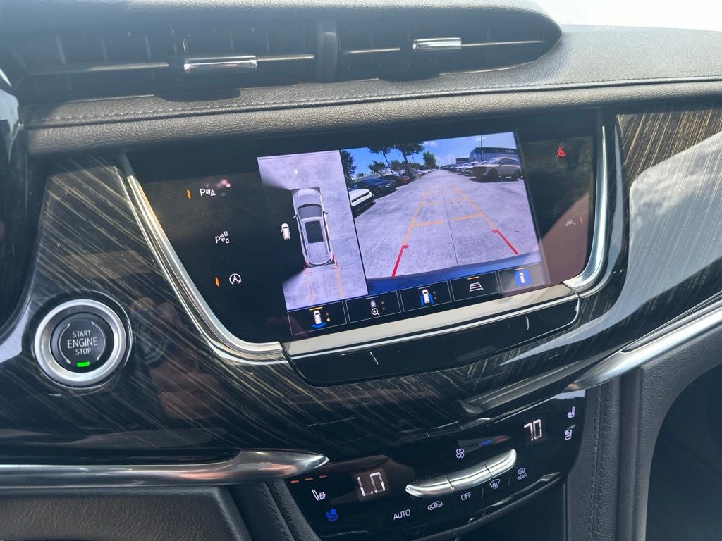 2022 Cadillac XT6 Premium Luxury